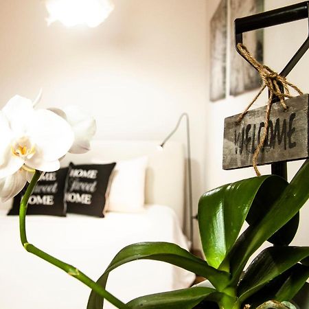 Suite Home Al Centro Di Σάσαρι Εξωτερικό φωτογραφία