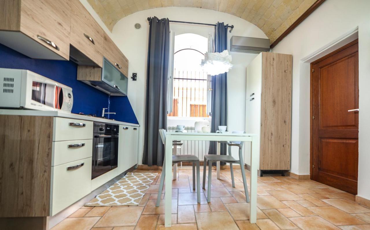 Suite Home Al Centro Di Σάσαρι Εξωτερικό φωτογραφία