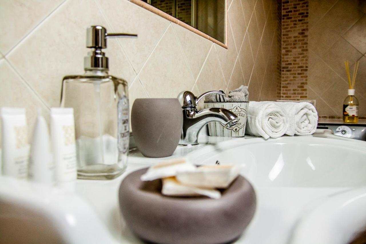 Suite Home Al Centro Di Σάσαρι Εξωτερικό φωτογραφία